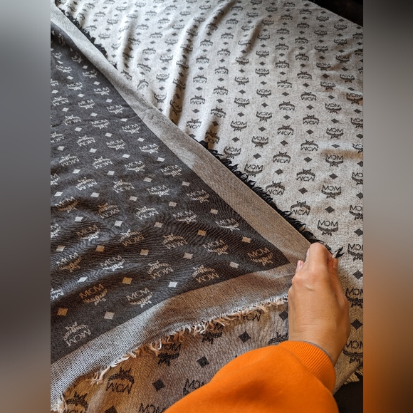 MCM shawl scarf - Picture 6 of 16